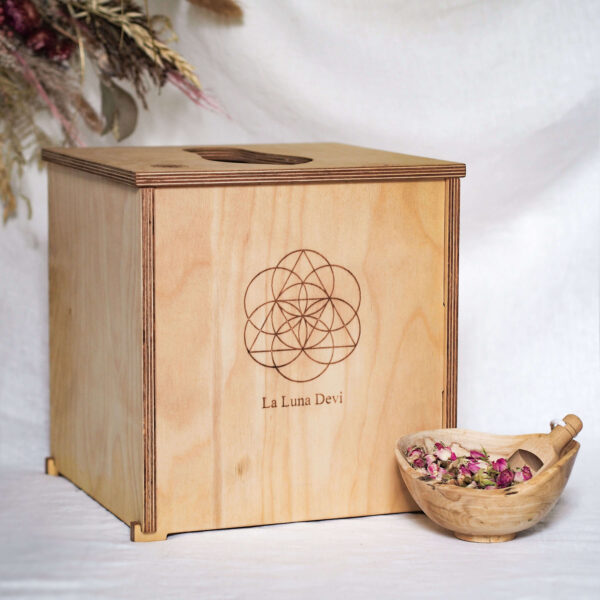 Yoni Box with Roses